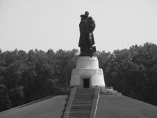 Das Sowjetische Ehrenmal in Berlin Treptower Park